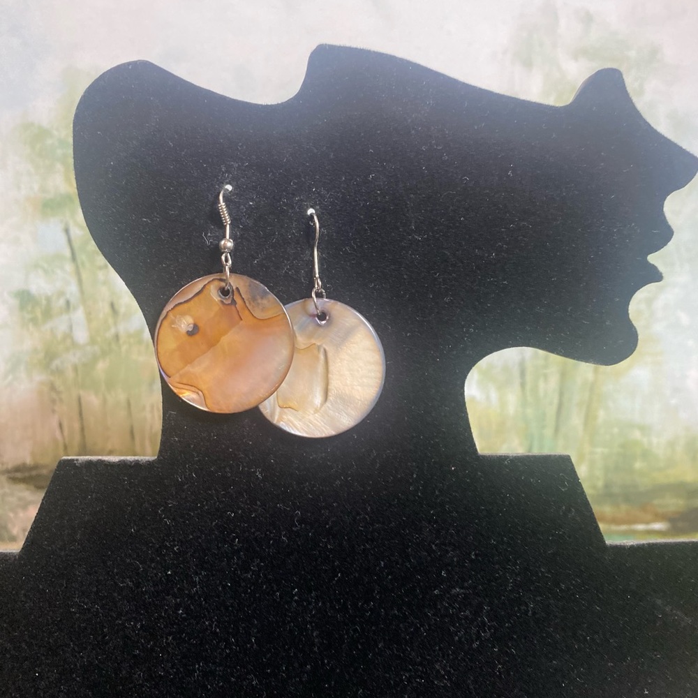 EUC Jewelry set earrings and bracelet - Picture 3 of 3